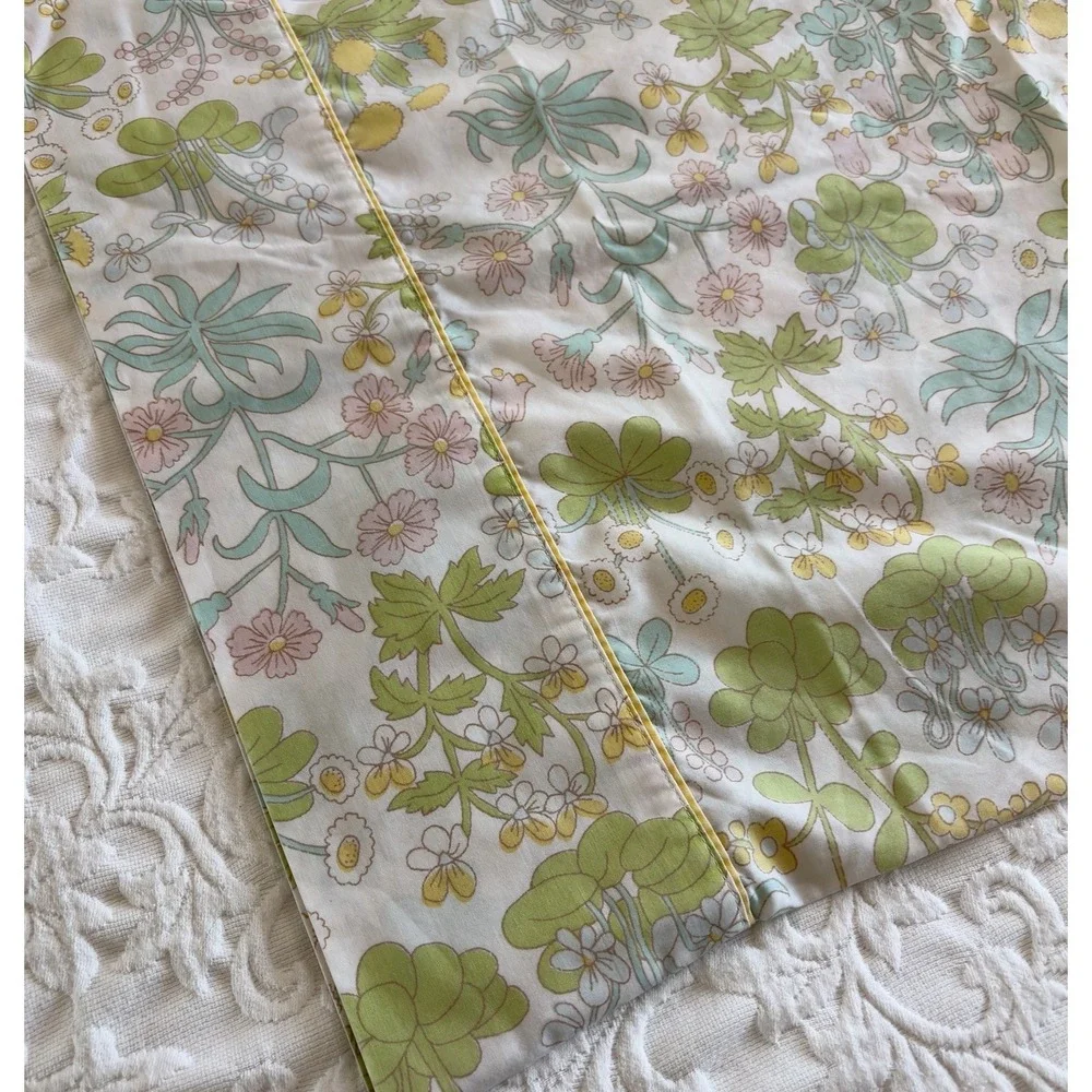 Vtg 70s Wamsutta Retro Mod Floral Pillowcase Flower Power Standard USA‎ made